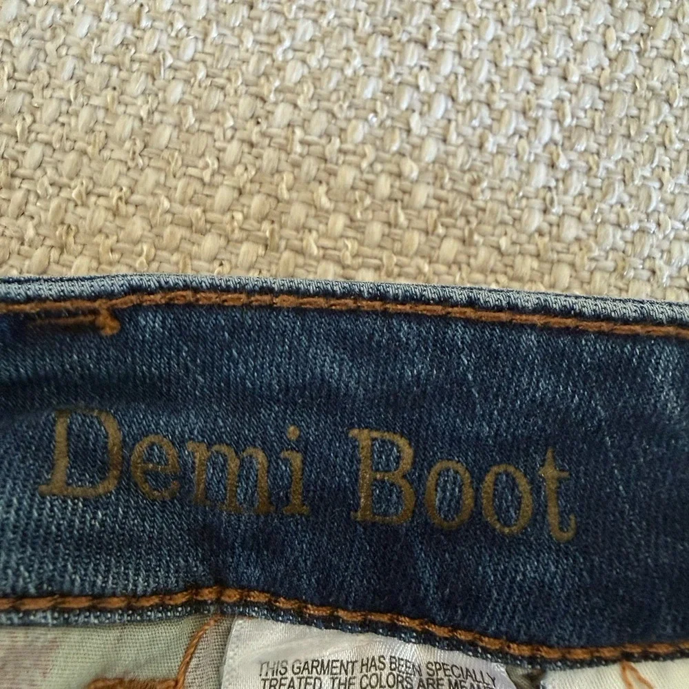 Tommy Bahama Jeans Women's Sz 10/26 Demi Boot Med Worn Normcore Cute Stylish - Picture 8 of 13